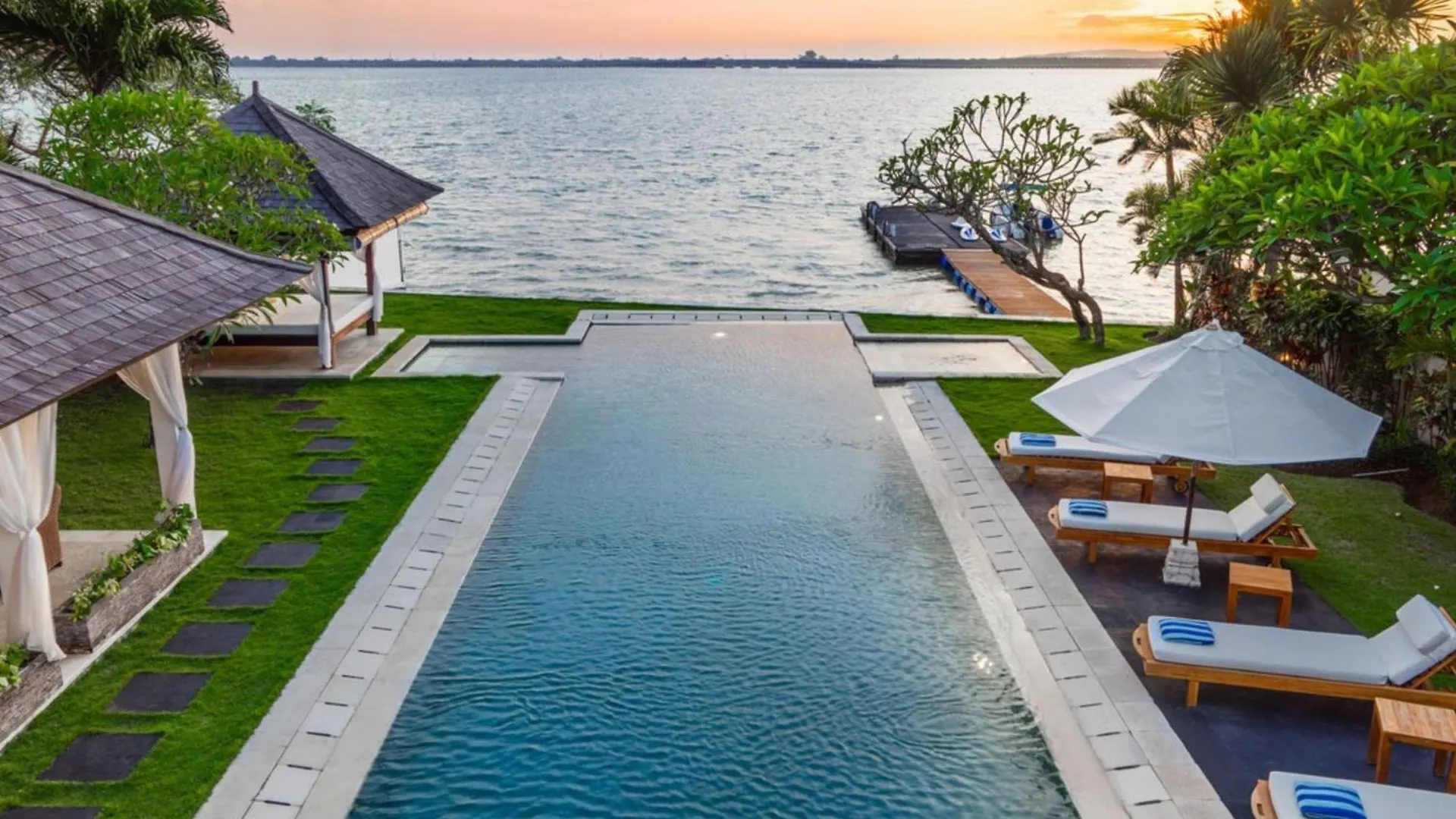 Lugano Beach Sunset Private Pool 3 Bedroom Villa #Iq19 Nusa Dua